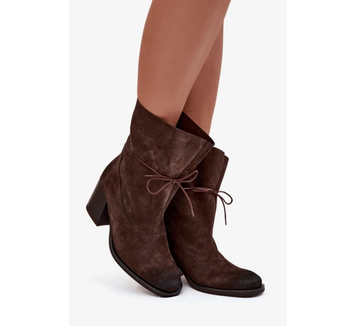 Boty na podpatku model 220704 Step in style Boty na podpatku model 220704 Step in style