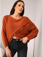 Dámský asymetrický svetr s krajkovým pruhem model 22384897 - K-Fashion