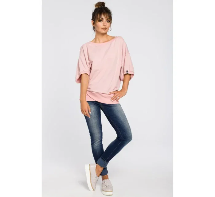 model 15096877 Halenka nadměrné velikosti se zavinovacími detaily pudrová - BeWear model 15096877 Halenka nadměrné velikosti se zavinovacími detaily pudrová - BeWear