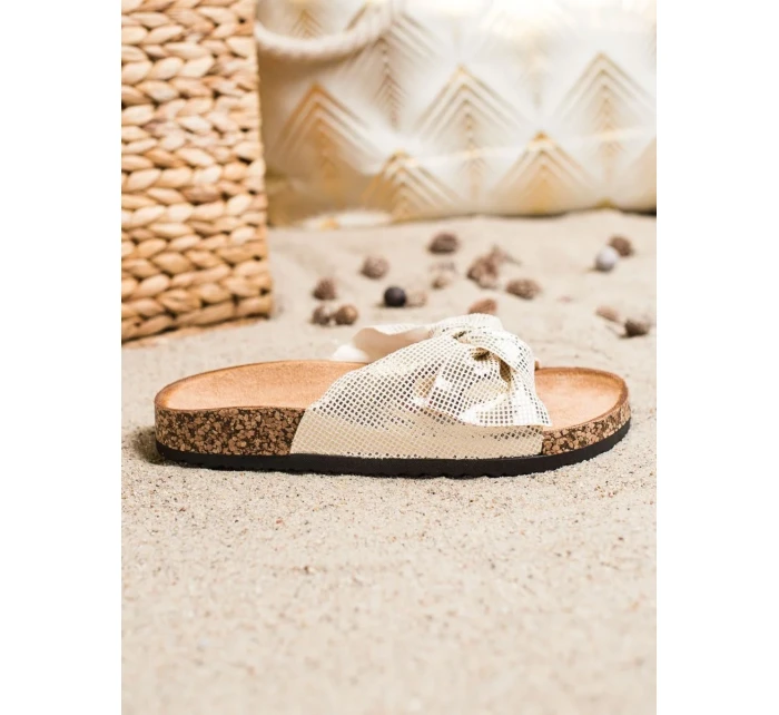 Pohodlné  nazouváky dámské zlaté bez podpatku