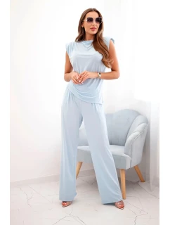 Elegantní dámský komplet s širokými nohavicemi a halenkou s volánky modrý