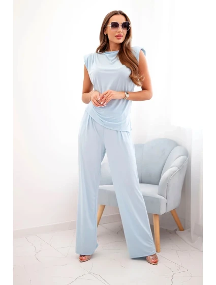 Elegantní dámský komplet s širokými nohavicemi a halenkou s volánky modrý Elegantní dámský komplet s širokými nohavicemi a halenkou s volánky modrý