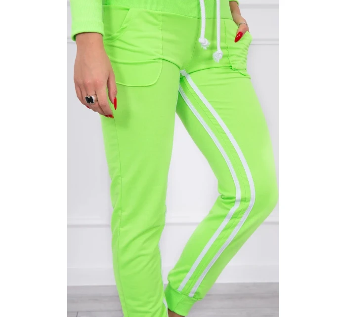 Sada s dvojitým lemováním v neonově zelené barvě