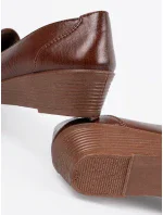 Jedinečné dámské hnědé  polobotky na klínku