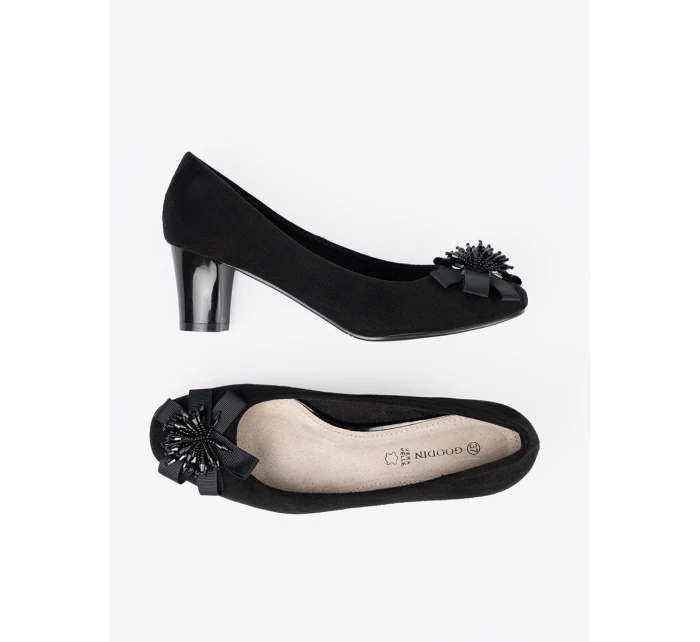 Zajímavé dámské černé  lodičky na širokém podpatku