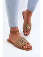 Ploché Dámské Žabky S Pletením a Ozdobou Beige model 21657867 - EVENTO Ploché Dámské Žabky S Pletením a Ozdobou Beige model 21657867 - EVENTO