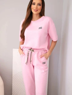 Dámská viskózová souprava s model 22030092 efektem s krátkým rukávem a kalhotami s ohrnutými nohavicemi světle růžová - K-Fashion