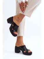 model 21647955 Kožené sandály na podpatku černé - Zazoo