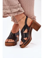 Sandály na podpatku  model 214744 Step in style