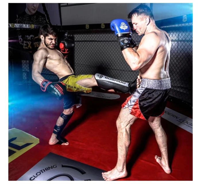 Chrániče holenních kostí M - Edge Chrániče holenních kostí M - Edge