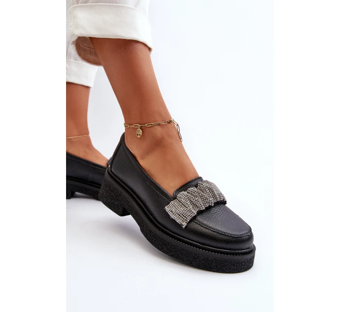 Dámské kožené mokasíny s ozdobným páskem model 21652553 Černé - Zazoo