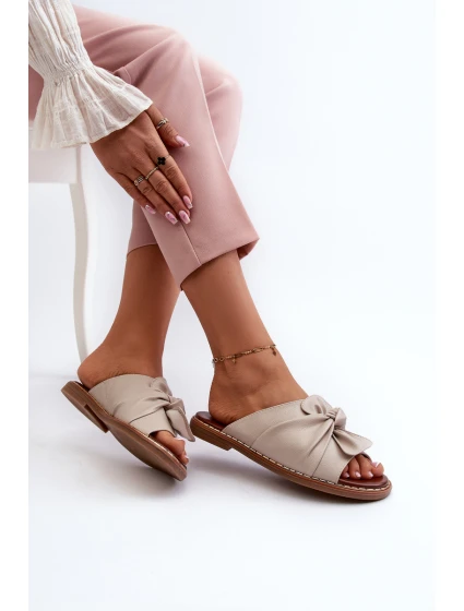 Dámské sandály na ploché podrážce béžové model 21658396 - Boto Dámské sandály na ploché podrážce béžové model 21658396 - Boto