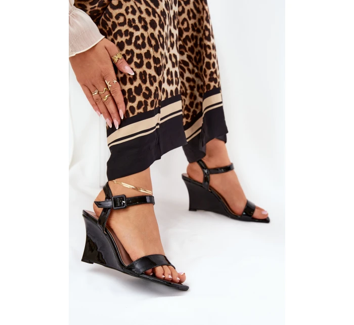 Dámské Sandály Na Klínu Černé model 21688991 - Boto