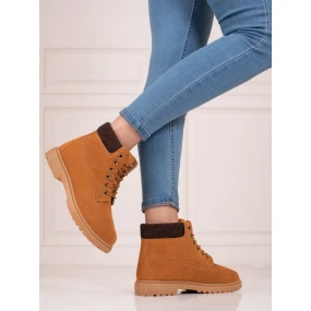 Stylové  kotníčkové boty dámské hnědé na plochém podpatku