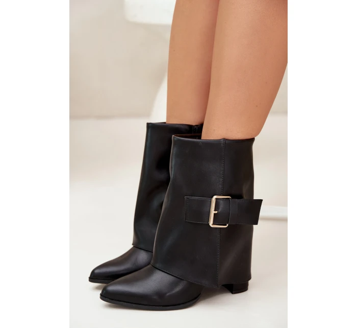 Zateplené boty na podpatku s ohrnutým svrškem a zlatou sponou černé model 21706572 - Boto Zateplené boty na podpatku s ohrnutým svrškem a zlatou sponou černé model 21706572 - Boto