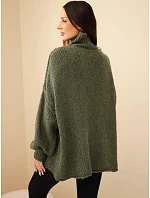 Dámský oversize svetr s přídavkem vlny s rolákem a širokými rukávy khaki Dámský oversize svetr s přídavkem vlny s rolákem a širokými rukávy khaki