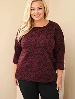 Dámská halenka Plus Size s leopardím vzorem s delším zadním dílem bordó czerwony