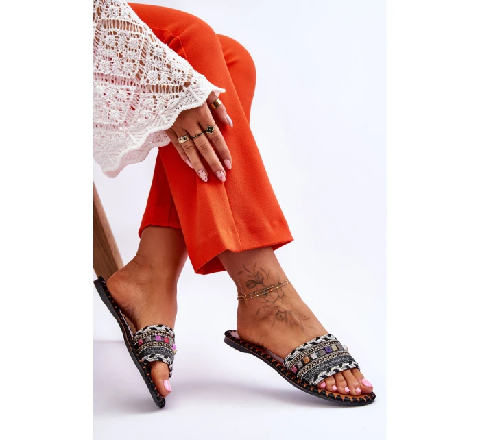 Dámské zdobené pantofle Černá model 21616573 - Boto