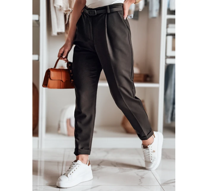 Ležérní dámské plisované kalhoty s páskem PLISSO černé FashionStreet UY2518