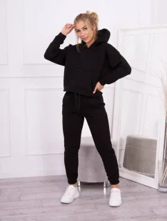 Zateplená souprava s mikinou vázanou ve spodní části černé barvy
