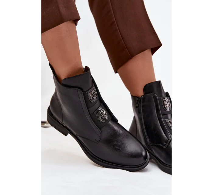 Dámské zateplené boty Tavressa – černé, s nízkým podpatkem a ozdobami Dámské zateplené boty Tavressa – černé, s nízkým podpatkem a ozdobami