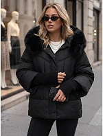 Pikowana kurtka damska zimowa z futerkiem czarna FashionStreet TY5741