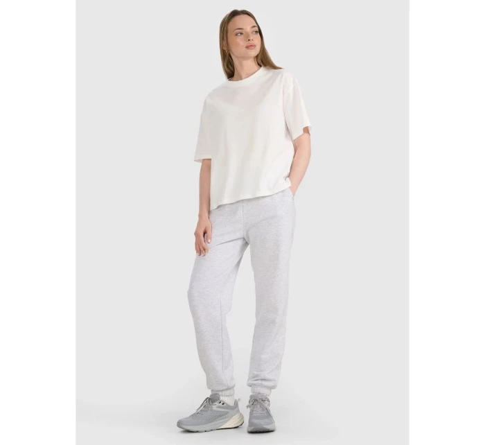 Dámské tričko oversize s potiskem 4F 4FRSS25TTSHF2692-11S Dámské tričko oversize s potiskem 4F 4FRSS25TTSHF2692-11S