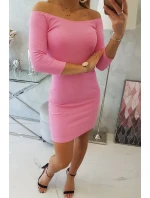 Pruhované přiléhavé šaty ve světle růžové barvě