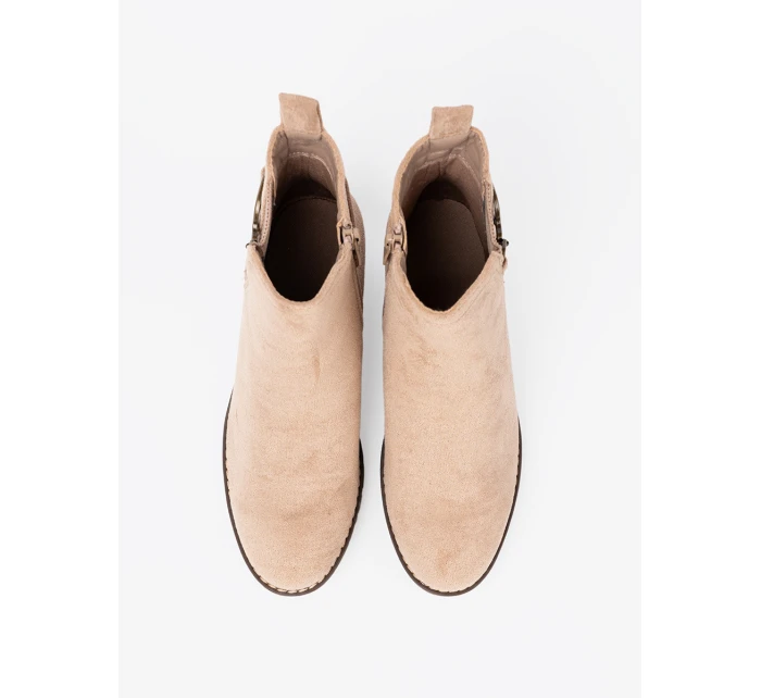 Výborné hnědé dámské kotníčkové boty na klínku Výborné hnědé dámské kotníčkové boty na klínku