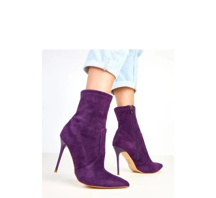 Boty na podpatku model 217903 Solea Boty na podpatku model 217903 Solea