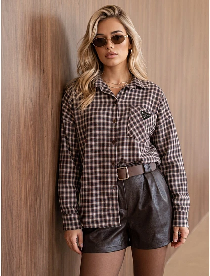 Koszula damska bawełniana w brązowa model 22542369 - FashionStreet Koszula damska bawełniana w brązowa model 22542369 - FashionStreet
