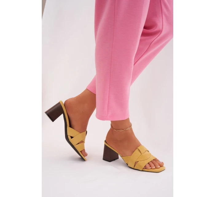 Dámské sandály na podpatku s řemínky Eko semišové Žluté Corivelle