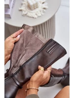 Zateplené Kozačky Na Plochém Podpatku S Přezkou Hnědé model 21881041 - Kesi