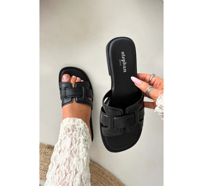 Dámské nazouváky na nízkém podpatku černé model 21900494 - Boto