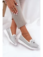 Dámské Kožené Polobotky S Ažurovým Designem Z Přírodní Kůže D&A LR51-631 Stříbrné