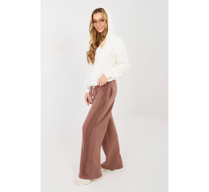 Teplákové kalhoty model 224123 Factory Price Teplákové kalhoty model 224123 Factory Price