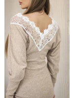 Dámské šaty s 3/4 rukávy a krajkou na zádech velbloud