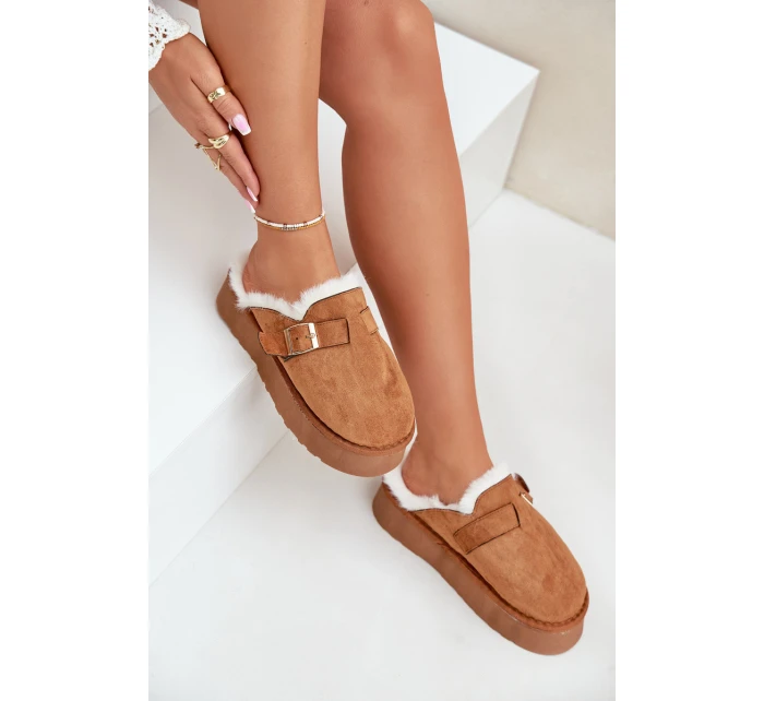 Dámské pantofle na silné podrážce s kožešinou a sponou Camel Linneola Dámské pantofle na silné podrážce s kožešinou a sponou Camel Linneola