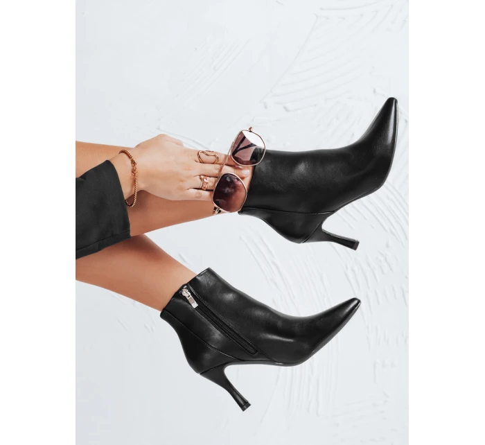 Dámské kozačky na podpatku černé model 21993538 - Dstreet Dámské kozačky na podpatku černé model 21993538 - Dstreet