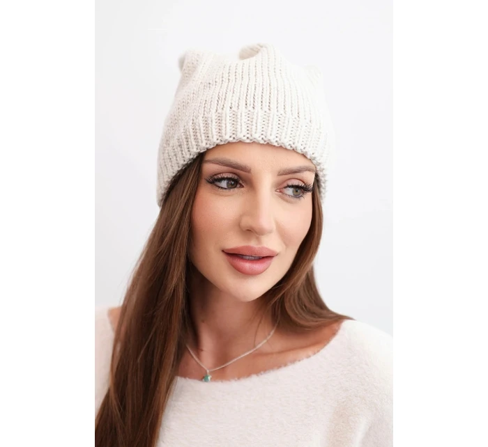 Dámská zimní čepice s ušima a žebrovaným vzorem K440 béžová