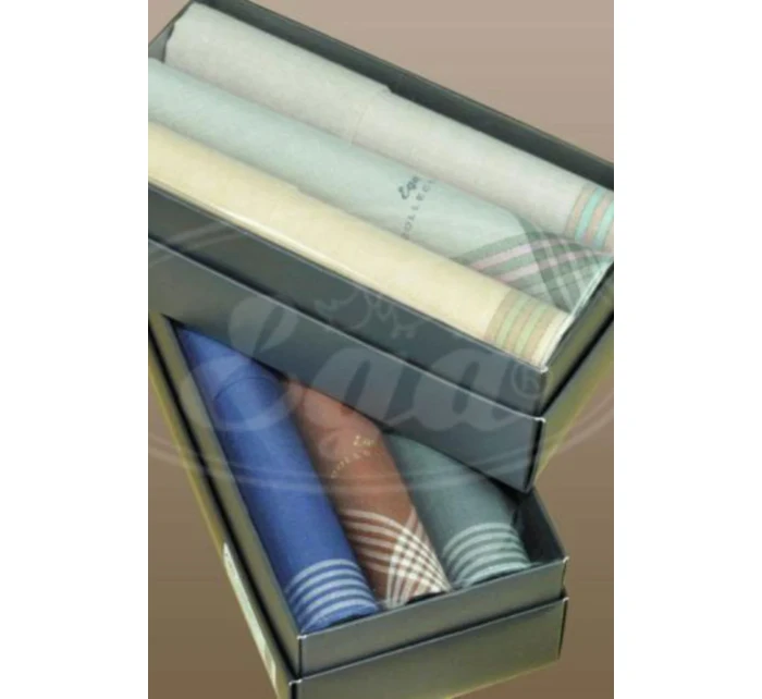 Pánské kapesníky komplet 3 kusy model 20267926 - EGA Pánské kapesníky komplet 3 kusy model 20267926 - EGA