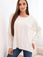 Dámský svetr s delším zadním dílem a raženou hvězdou béžový