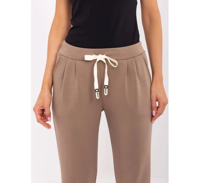 Kalhoty DHJ SP model 20877998 hnědé - FPrice Kalhoty DHJ SP model 20877998 hnědé - FPrice