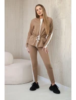 Dámská bavlněná souprava s proužky a stahovacími lemy velbloud Dámská bavlněná souprava s proužky a stahovacími lemy velbloud