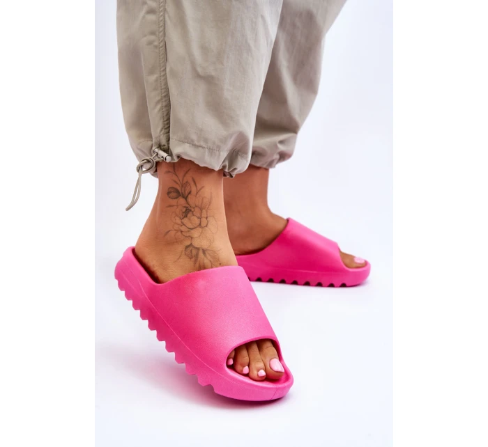 Módní pantofle na platformě Fuchsie Estella Módní pantofle na platformě Fuchsie Estella