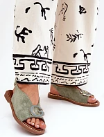 Ploché sandály se zdobením zelené Haliones