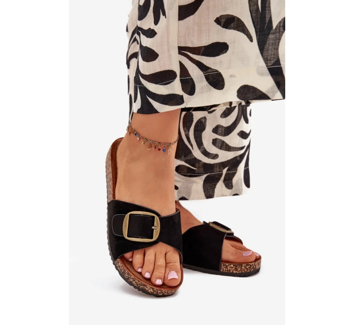 Dámské pantofle s přezkou na korkové platformě – černé Zavira