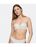 BODY MAKE-UP ILLUSION LACE – Dirndl balkonetka pro svůdný výstřih Triumph BODY MAKE-UP ILLUSION LACE – Dirndl balkonetka pro svůdný výstřih Triumph