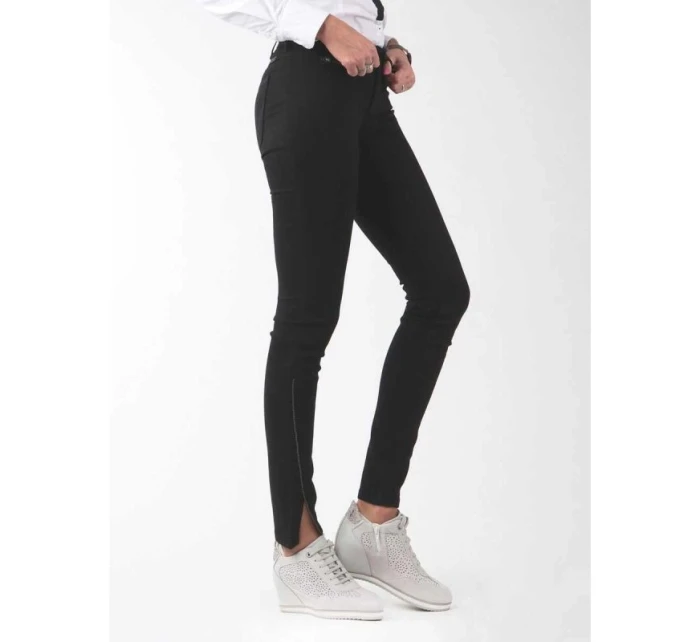 Dámské džíny Wrangler® Corynn Perfect W Jeans W25FCK81H Dámské džíny Wrangler® Corynn Perfect W Jeans W25FCK81H