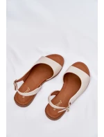 Dámské Sandály Na Plochém Podpatku Béžové model 21698458 - EVENTO Dámské Sandály Na Plochém Podpatku Béžové model 21698458 - EVENTO